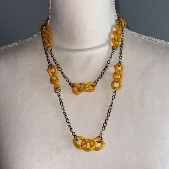 Fun Vintage Necklace!  - Picture 1 of 7